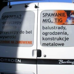 folia dziurkowana na samochód reklama oklejanie szyby