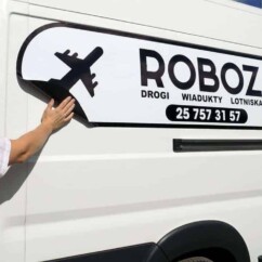 naklejki magnetyczne na samochód reklama