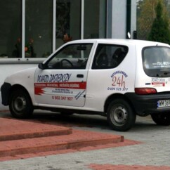 napisy naklejki na samochód wyklejanie auta