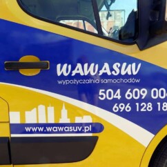 odblaskowa naklejka na samochód