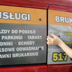 oklejanie szyb samochodu folia dziurkowana reklama