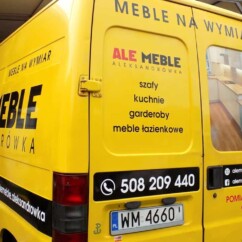 reklamowe naklejki na samochód firmowy oklejanie