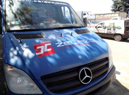 nowy napis masce samochodu logo firmowe 2